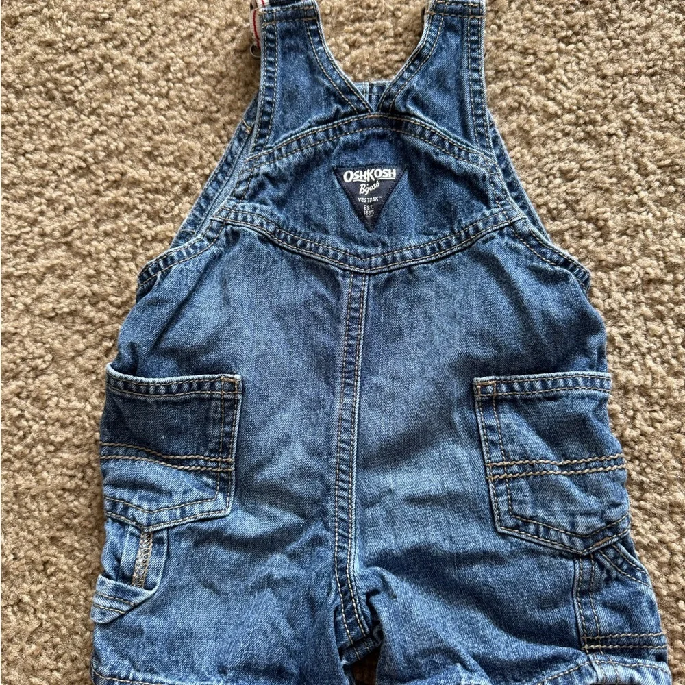 OshKosh B'gosh Classic Blue Shorts Overalls